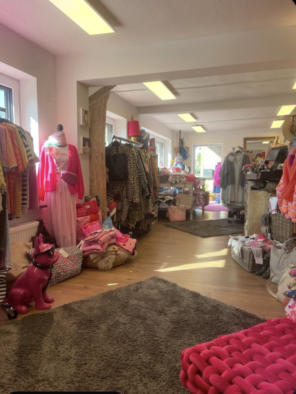 Innenansicht der Boutique Cindys Herz und Mee(h)r in Osdorf